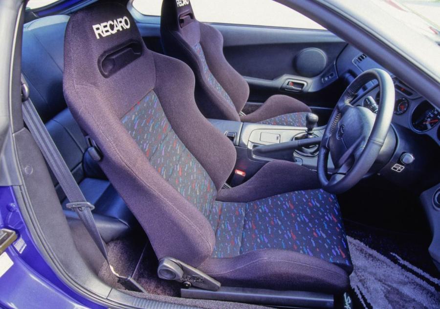Интерьер Toyota Supra RZ 1996 года  (фото 14 из 29)